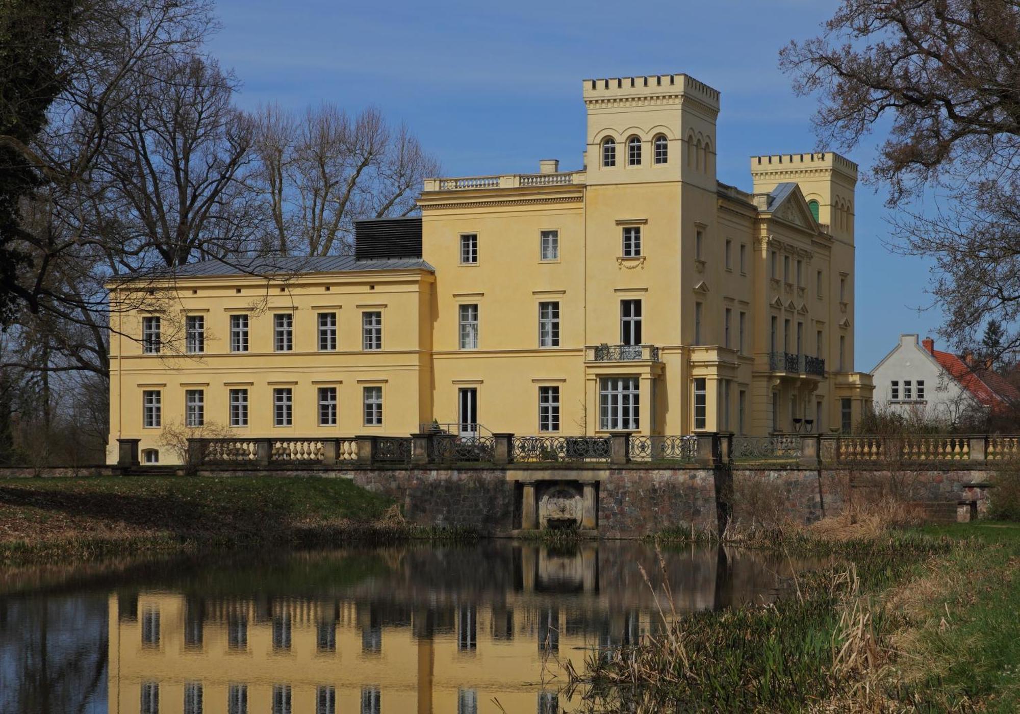Ehemalige Bibliothek Apartment Fuer 2 Mit Kueche Kamin Netflix Parken Und Hofladen Steinhofel Exteriér fotografie